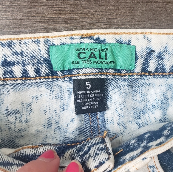 Jean shorts - Picture 2 of 2